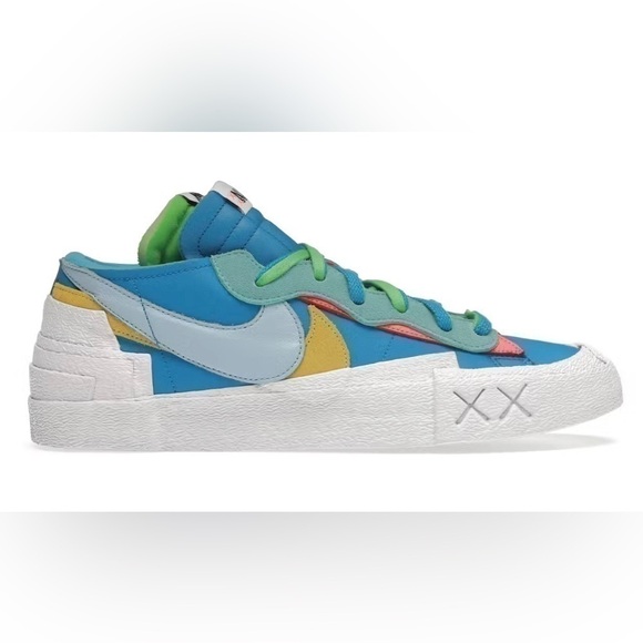 Nike Blazer Low
sacai KAWS Neptune Blue - Picture 2 of 6